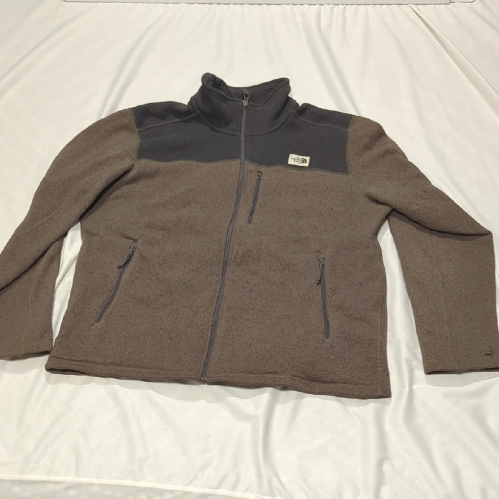 The North Face Men's Gray and Green Performance Jacket